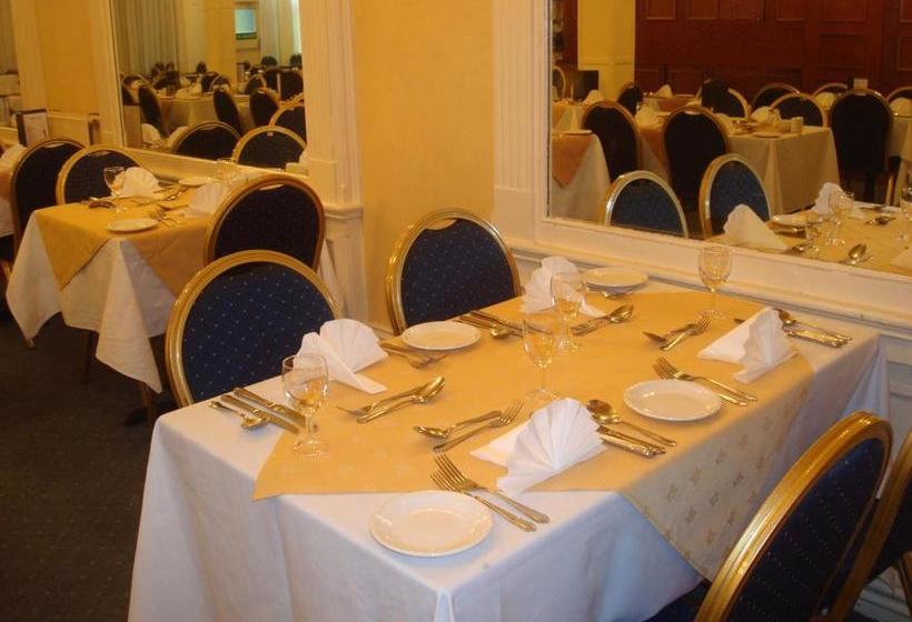 בית מלון כפרי The Hydro