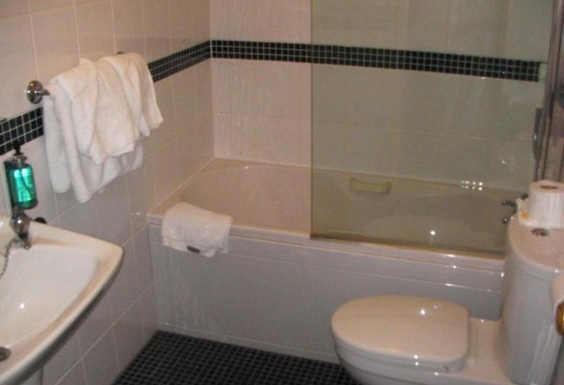 בית מלון כפרי The Hydro