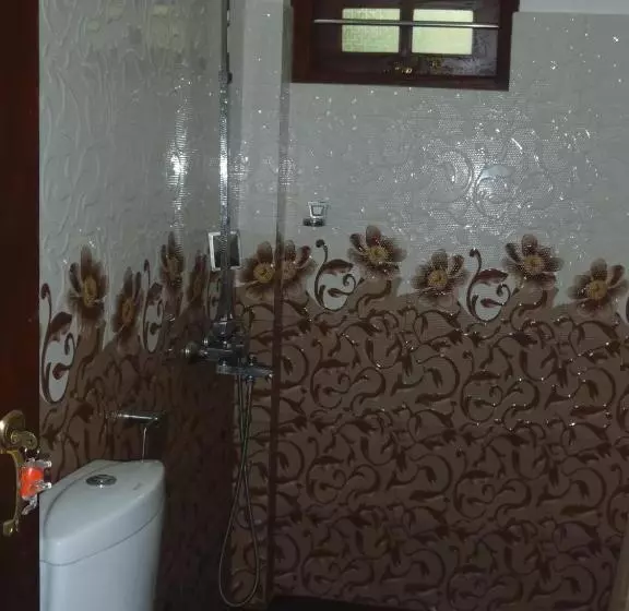 Aamiaismajoitus (B&B) New Jaya Villa