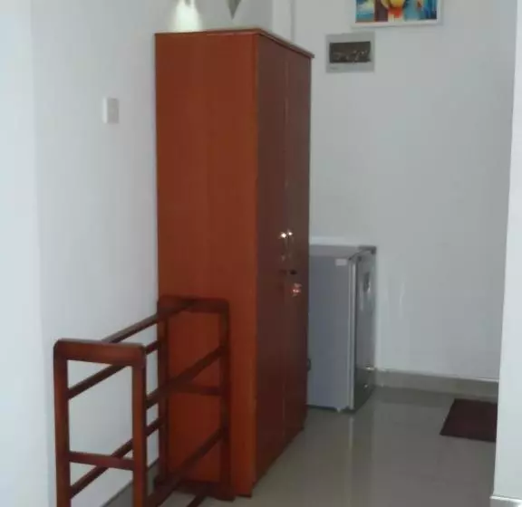 Aamiaismajoitus (B&B) New Jaya Villa