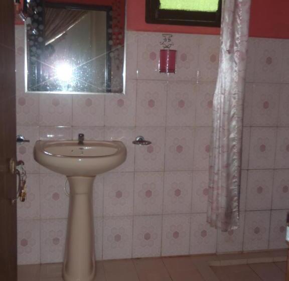 مبيت وإفطار New Jaya Villa