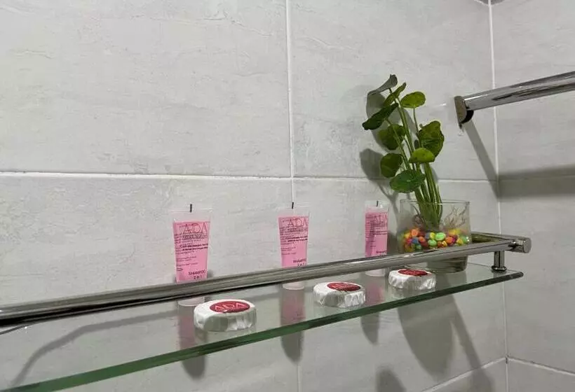 Ada Hotel & Apartment