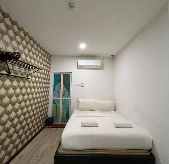 Ada Hotel & Apartment