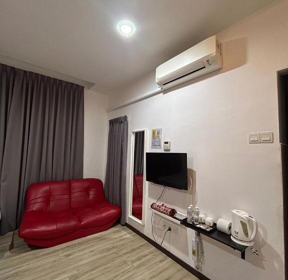 Ada Hotel & Apartment