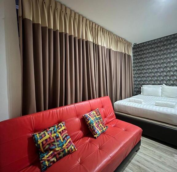 Ada Hotel & Apartment