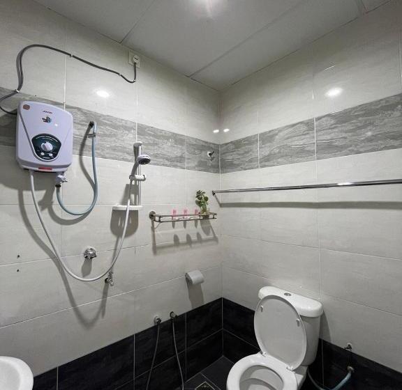 Ada Hotel & Apartment