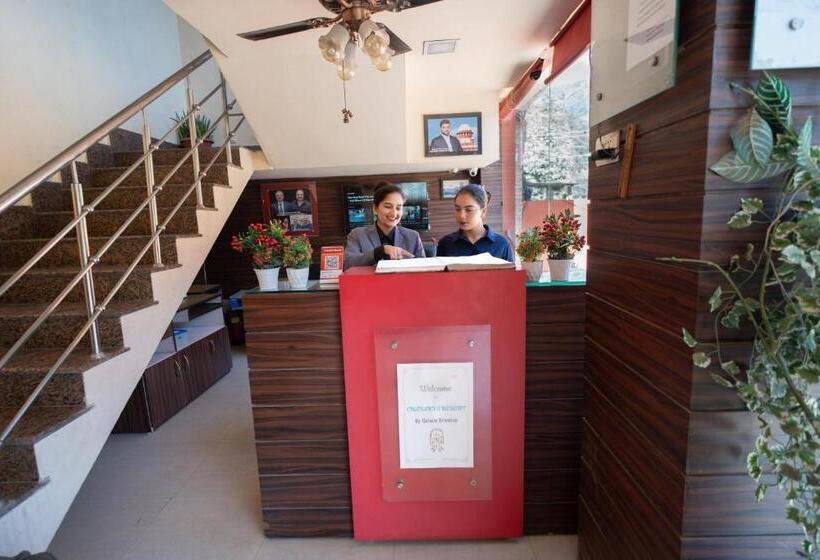 Hotel Chanakya Resort