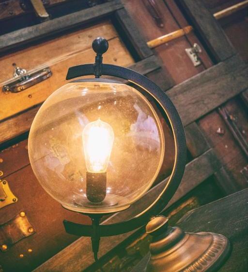 Crash Hotel Downtown Edmonton