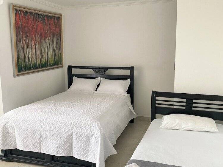 Hotel Estefanía Princess 84