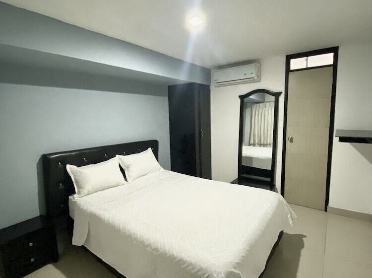 Hotel Estefanía Princess 84