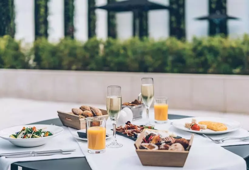 ホテル Iberostar  Selection Lisboa