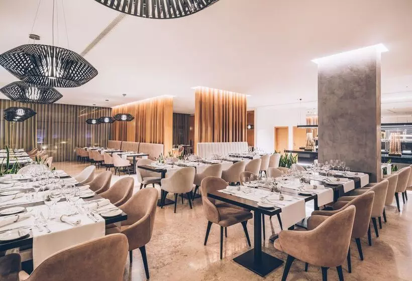 ホテル Iberostar  Selection Lisboa