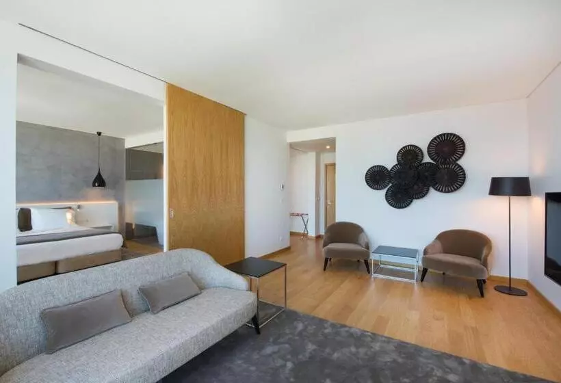 ホテル Iberostar  Selection Lisboa