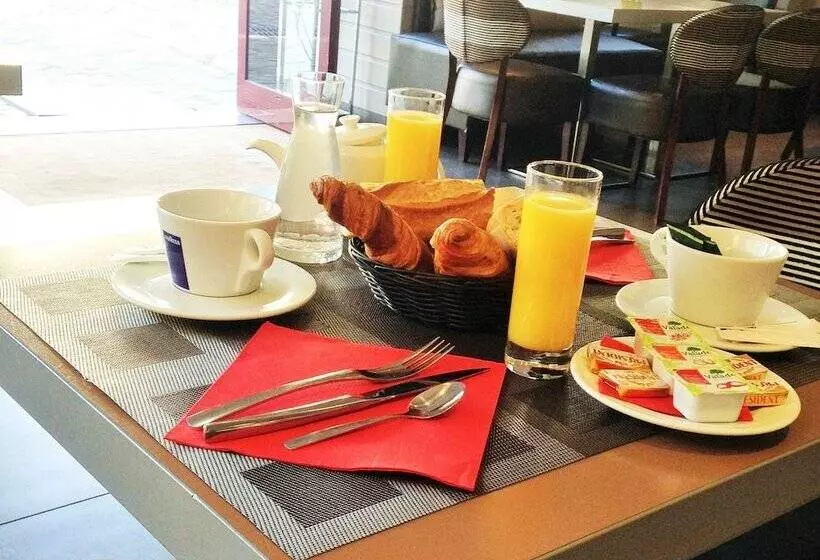 Hotelli L Hôtel Du Café Des Arts