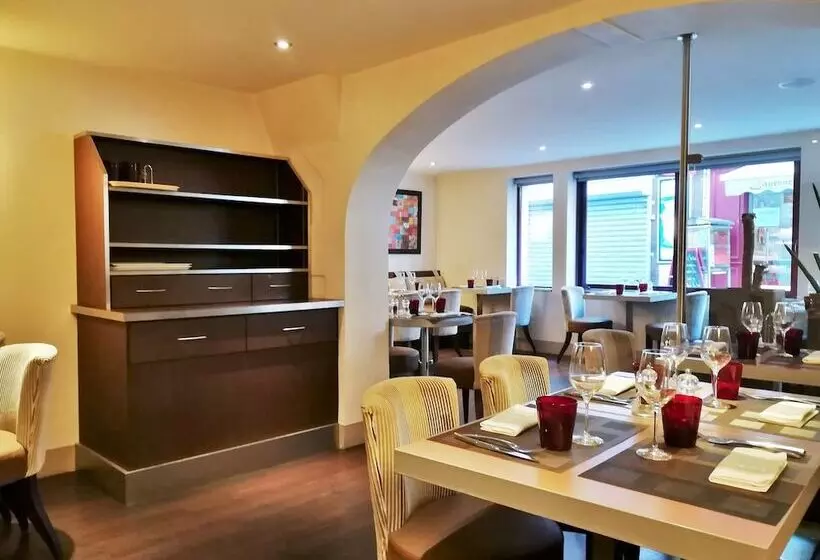 Hotelli L Hôtel Du Café Des Arts