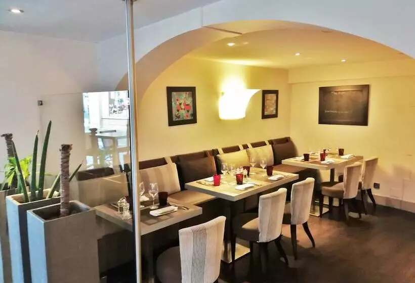 Hotelli L Hôtel Du Café Des Arts