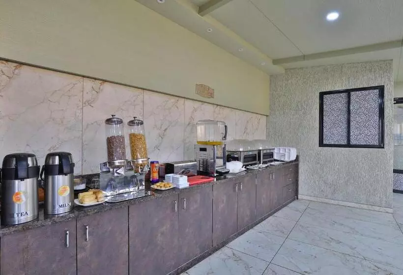Hotel Merit