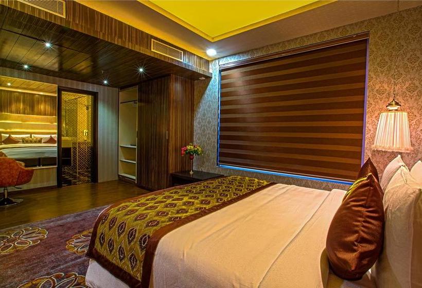 هتل Palette   Savvy Grand