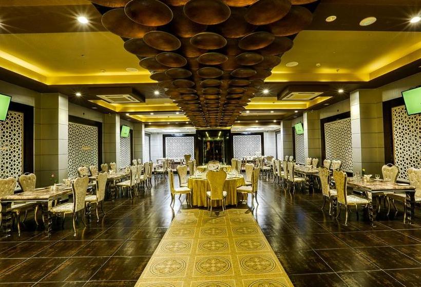 هتل Palette   Savvy Grand