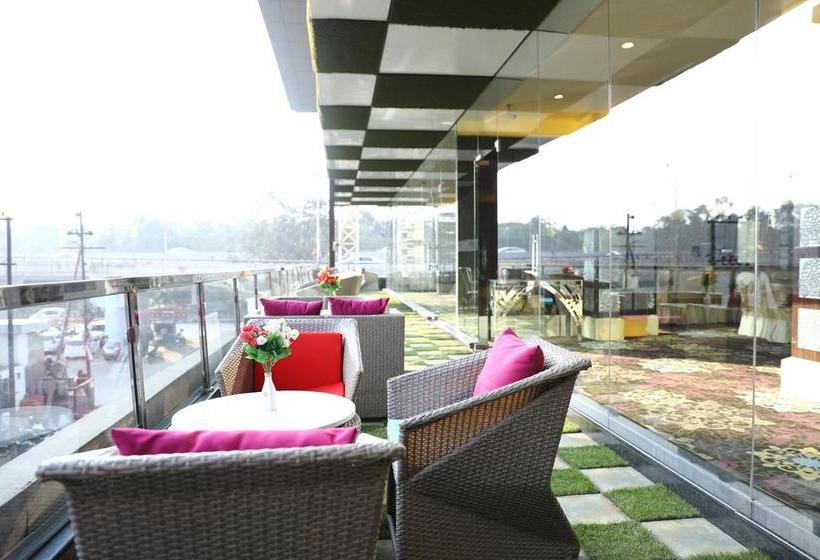 هتل Palette   Savvy Grand