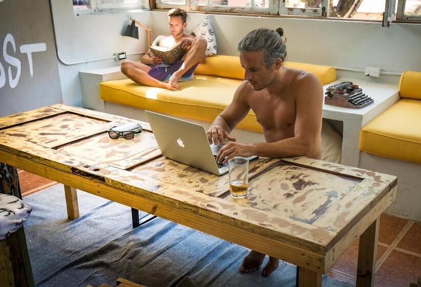 فندق Selina Santa Teresa North Hostel