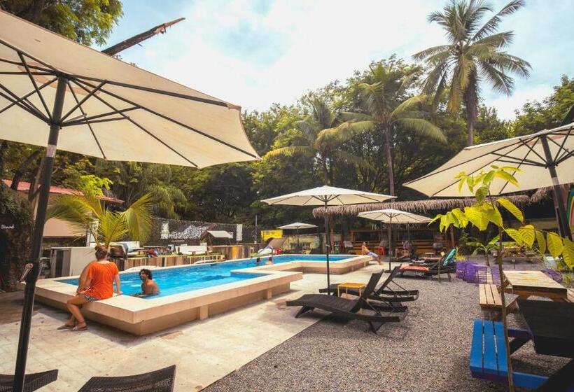 فندق Selina Santa Teresa North Hostel