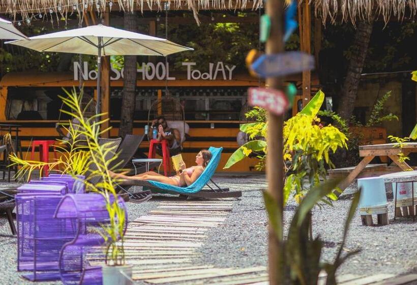 فندق Selina Santa Teresa North Hostel