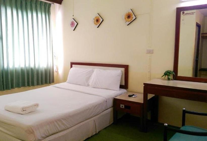 호텔 โรงแรมวัฒนาตรัง