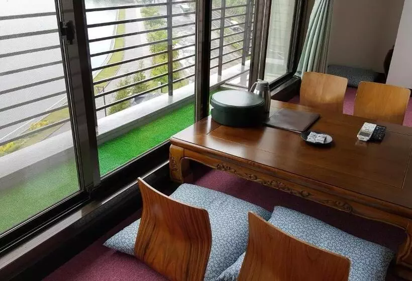 Ryokan Toya Onsen Hotel Hanabi