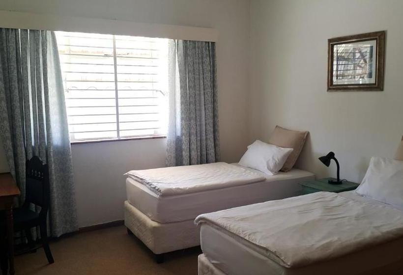 הוסטל George Backpackers