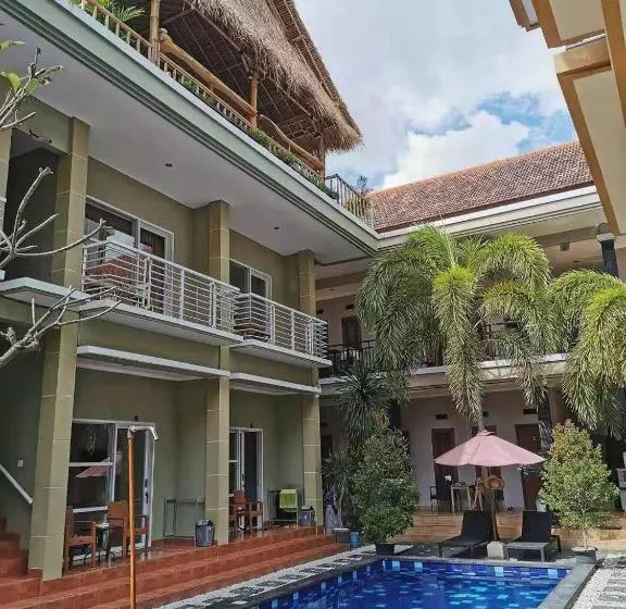 Hostel Nuka Beach Inn