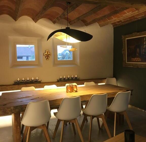 تختخواب و صبحانه De Gouden Klokke