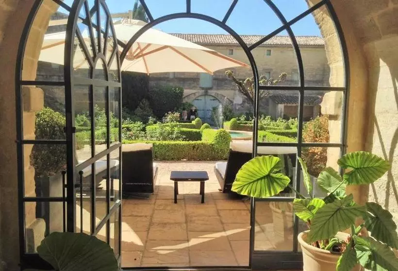 تختخواب و صبحانه Domaine De Fos