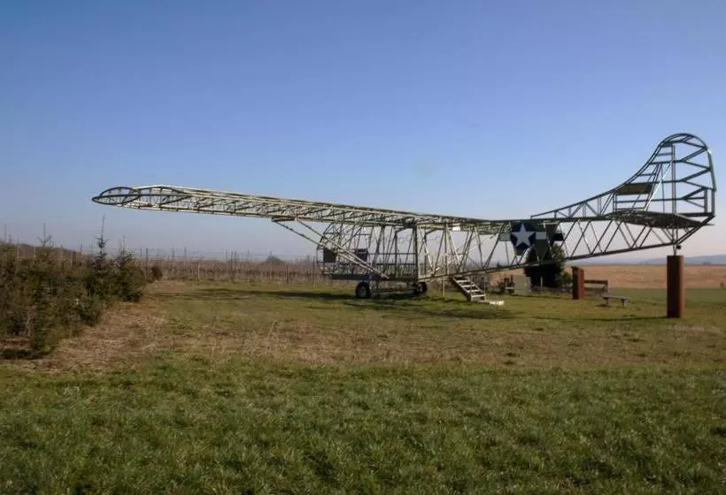 تختخواب و صبحانه Klein Amerika