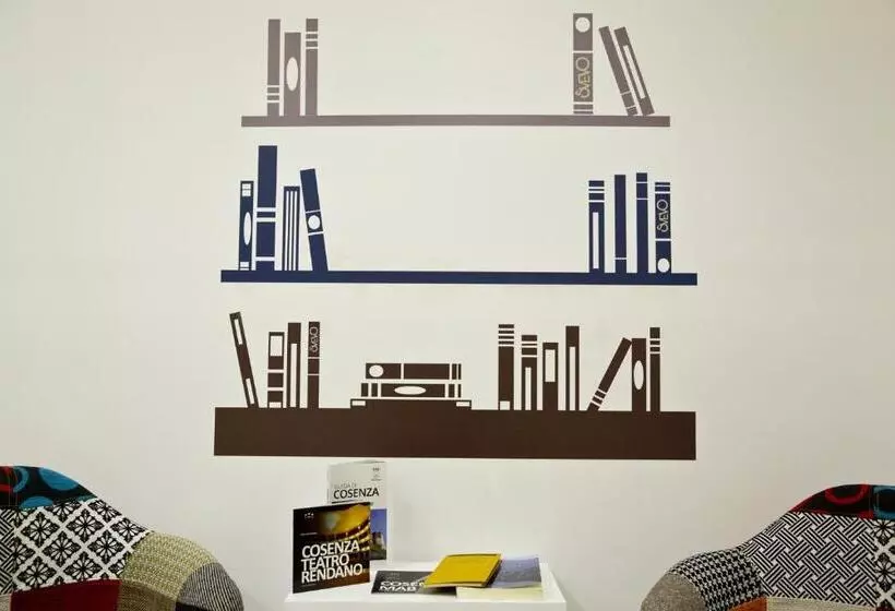 تختخواب و صبحانه Svevo