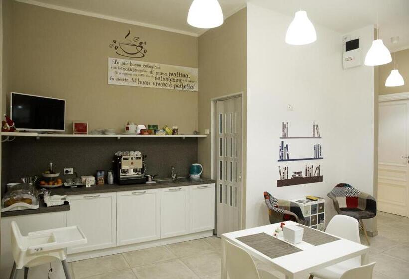 تختخواب و صبحانه Svevo