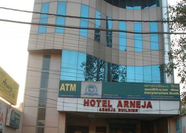 Отель Arneja