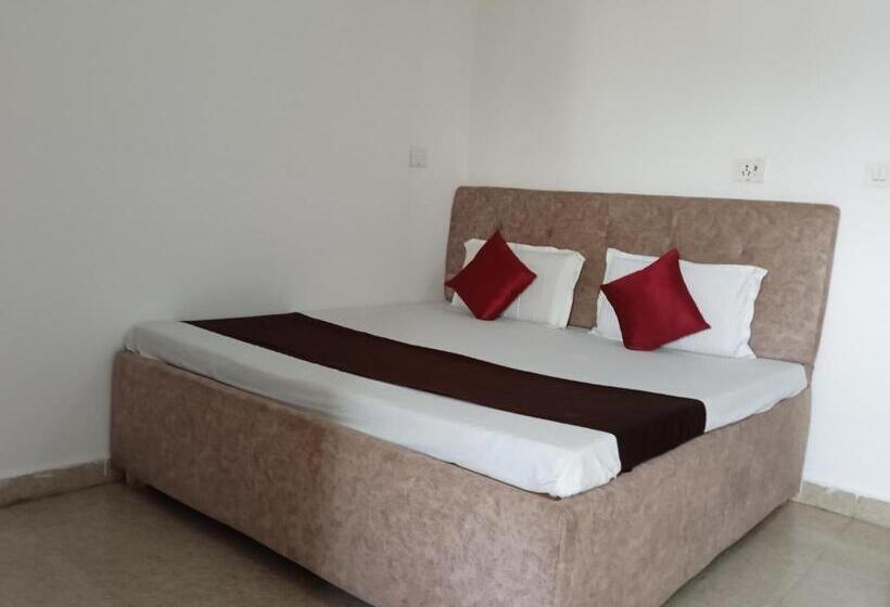 酒店 Budget Friendly Metro Regency