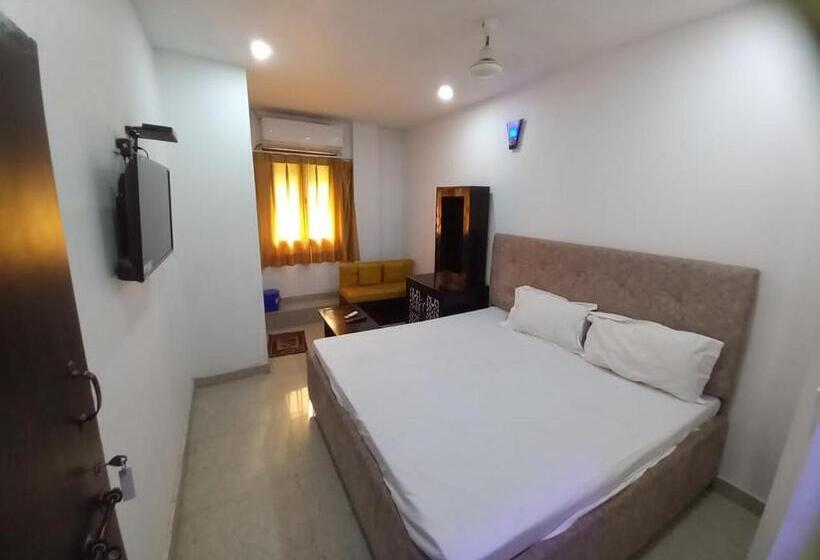 酒店 Budget Friendly Metro Regency