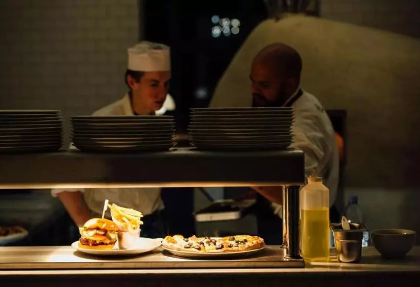 Hotelli Banyers House