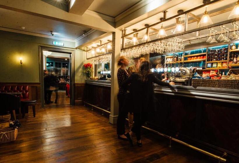 호텔 Banyers House