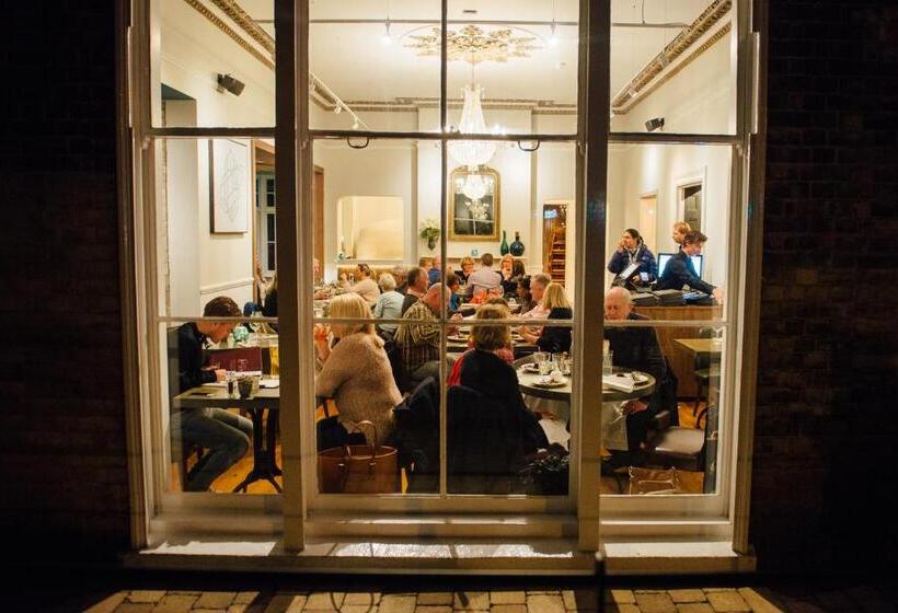 호텔 Banyers House