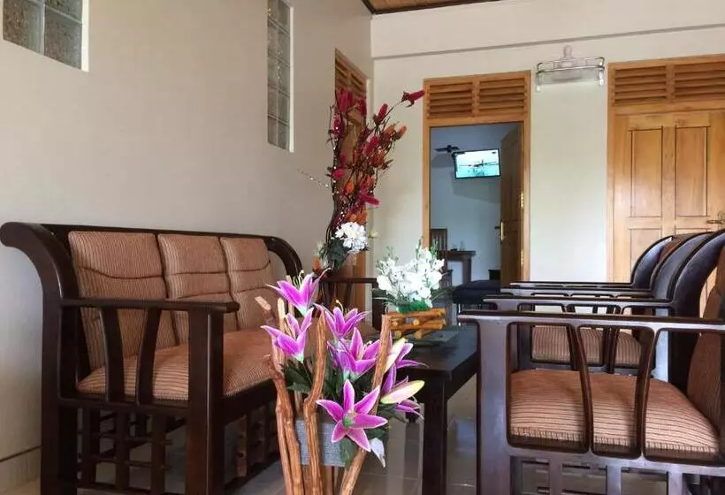 ホテル Gg Lodge Mirissa