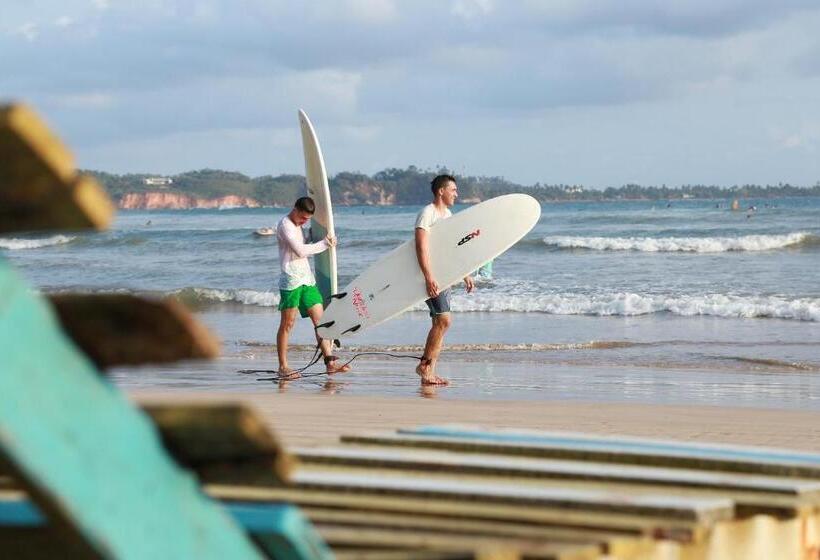 ホテル Gg Lodge Mirissa