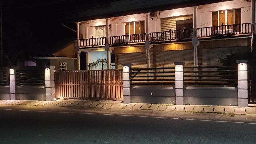 ホテル Gg Lodge Mirissa