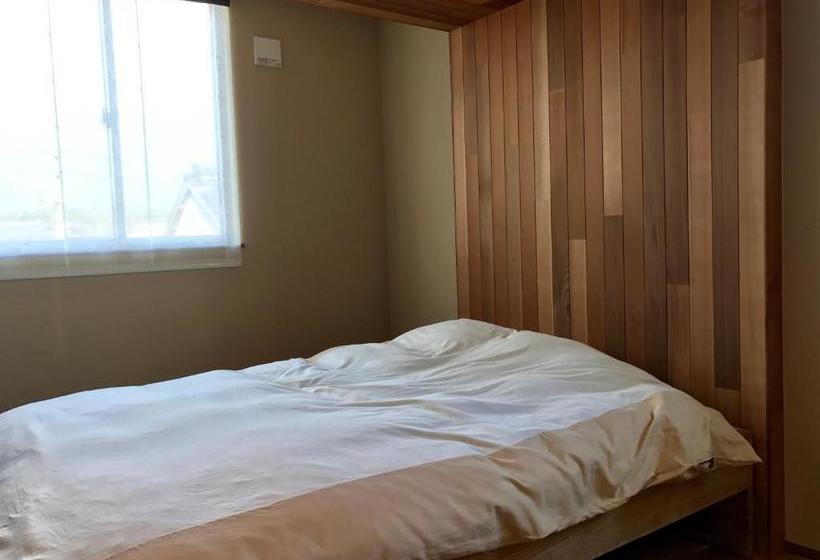 Otel Guest Villa On The Bi Chi