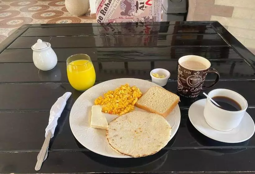 Hotelli Hollywood Paradise Zf