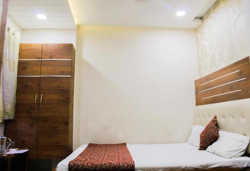 호텔 Nakoda Palace, Ujjain