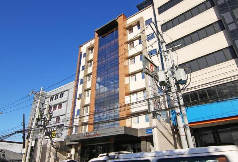 בית מלון כפרי Verjandel