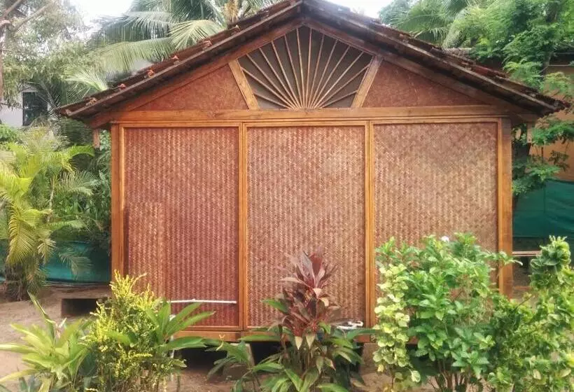 Village Susegat Beach Resort